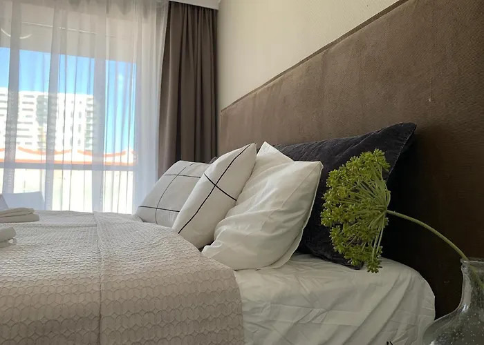 Point By Zoom Apartman *